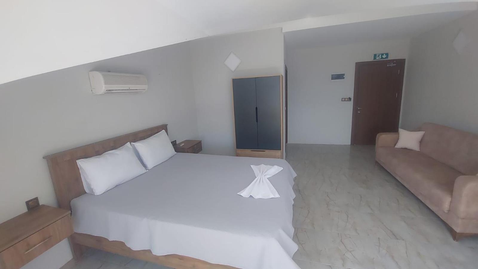 Olive Tree Apart Hotel ムーラ エクステリア 写真